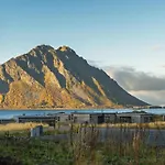 Lyngvaer Serene - Jacuzzi & Sauna - No 09 Дом отдыха