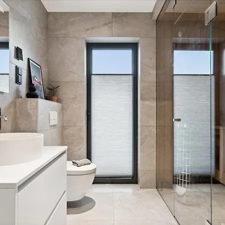 Lyngvær Serene - Jacuzzi&sauna - No 09 Feriehus Kleppstad