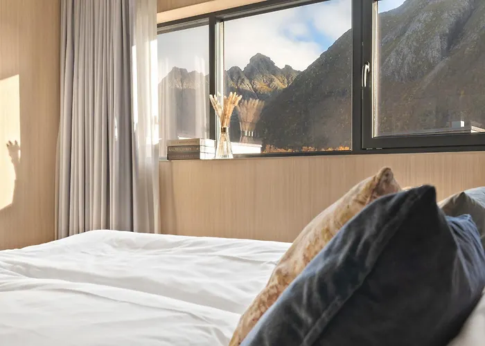 Lyngvaer Serene - Jacuzzi & Sauna - No 09