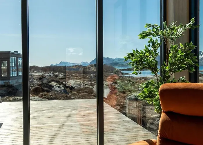 Semesterbostad Lyngvaer Serene - Jacuzzi & Sauna - No 09 *