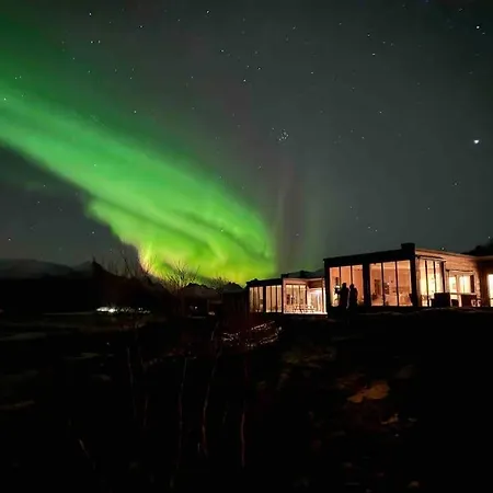Lyngvaer Serene Lodge - Jacuzzi & Sauna - No 09 *