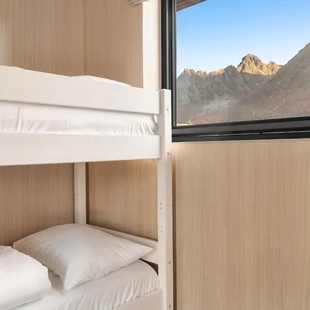 Casa de Férias Lyngvaer Serene Lodge - Jacuzzi & Sauna - No 09